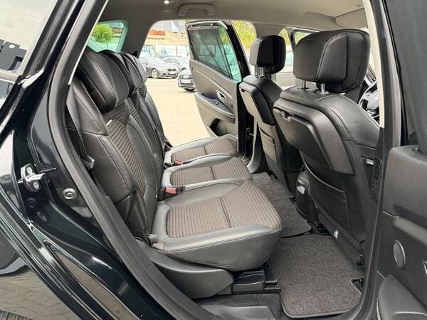 2017 Renault Scenic — Miniatură 18