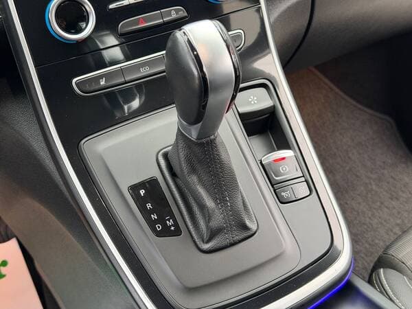 2017 Renault Scenic — Miniatură 16