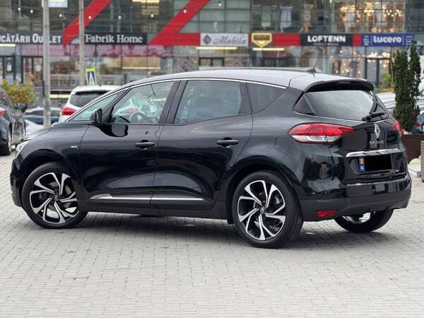 2017 Renault Scenic — Miniatură 4