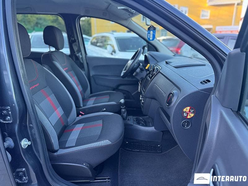 Dacia Lodgy Stepway 2019 — Миниатюра 17