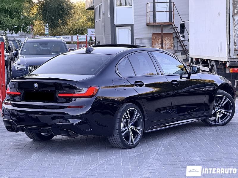 BMW 330 2019 — Миниатюра 2