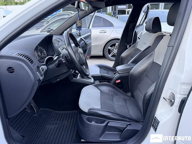 Skoda Octavia RS 2011 — Миниатюра 5
