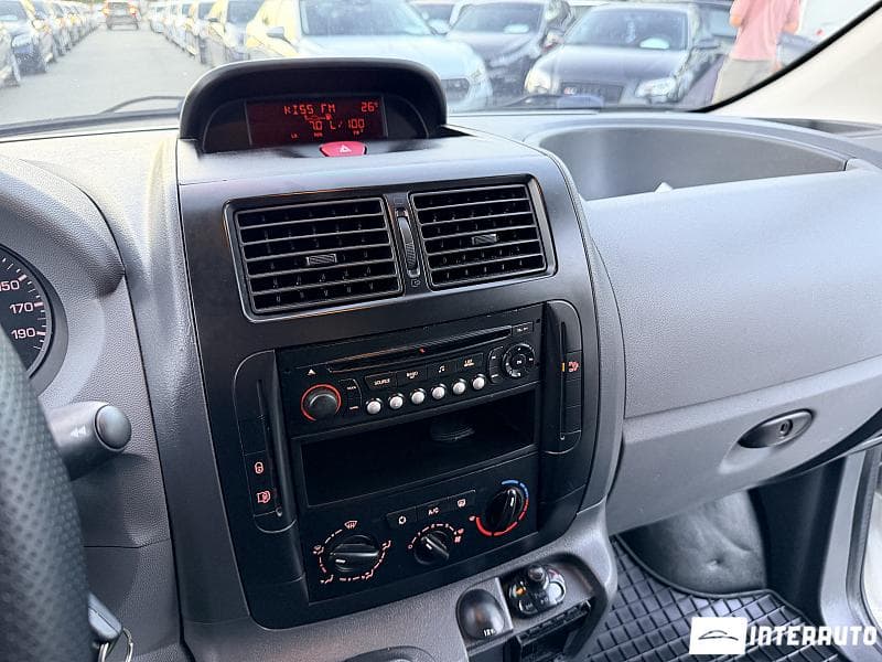 Peugeot Expert 2011 — Миниатюра 9