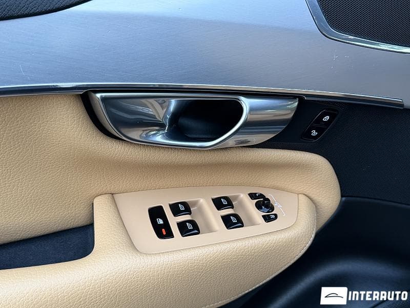 Volvo XC 90 2018 — Миниатюра 19