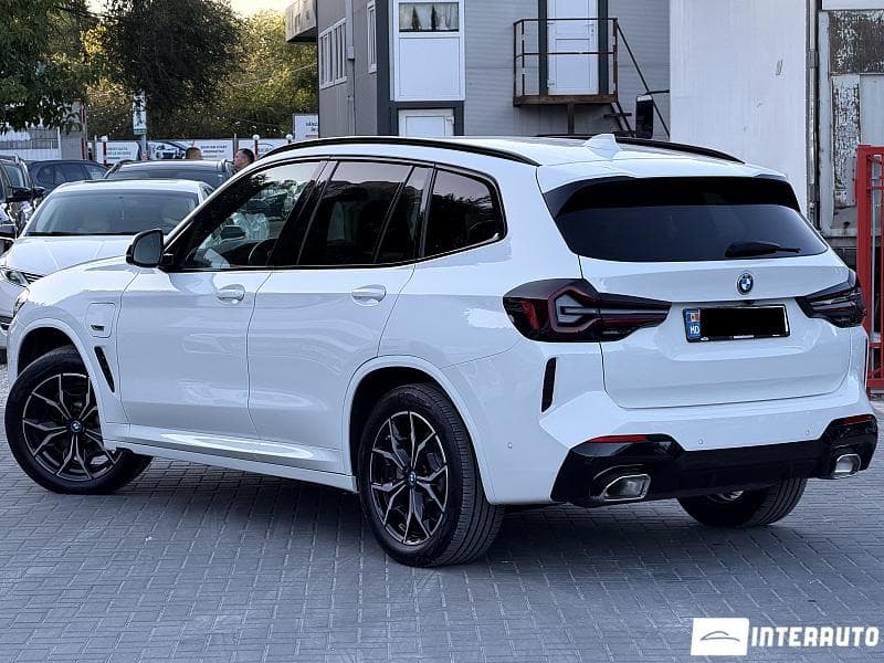 2022 BMW X3 3.0e — Miniatură 3