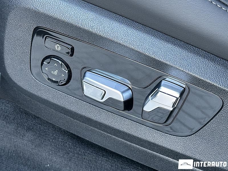 BMW X7 3.0d 2021 — Миниатюра 23