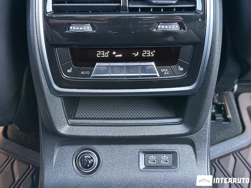 BMW X7 3.0d 2021 — Миниатюра 16
