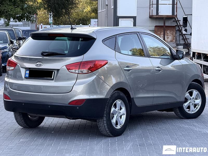 2010 Hyundai ix35 — Miniatură 2