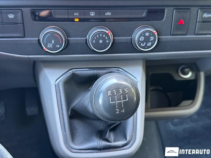 Volkswagen Transporter 2022 — Миниатюра 14