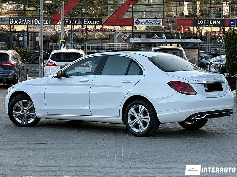 2016 Mercedes C 220 — Miniatură 4