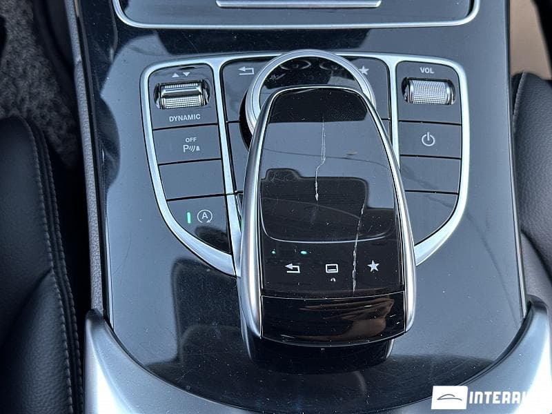 2016 Mercedes C 220 — Miniatură 11
