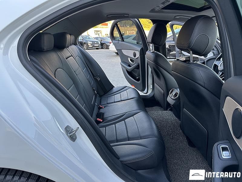 2016 Mercedes C 220 — Miniatură 14