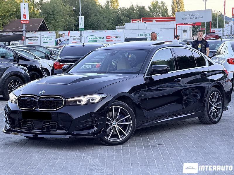BMW 330