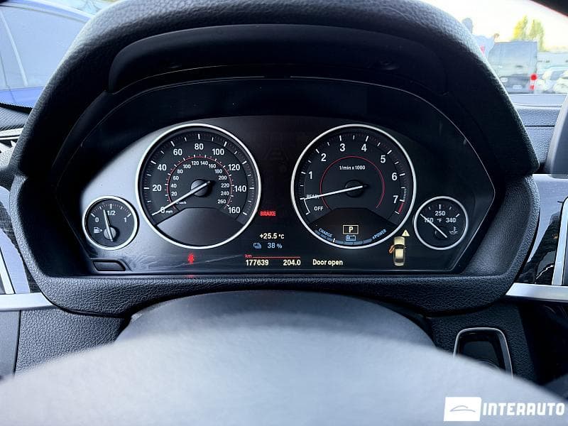 BMW 330E 2017 — Миниатюра 11