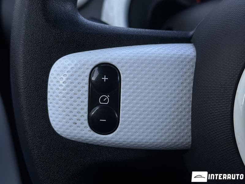Renault Twingo 2021 — Миниатюра 10