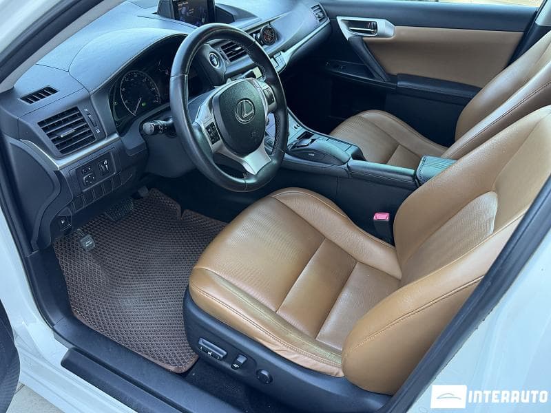 Lexus CT 200h 2013 — Миниатюра 8