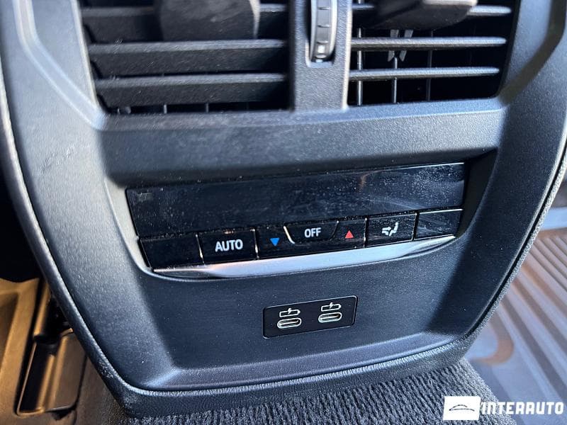 BMW i4 eDrive35 2023 — Миниатюра 17