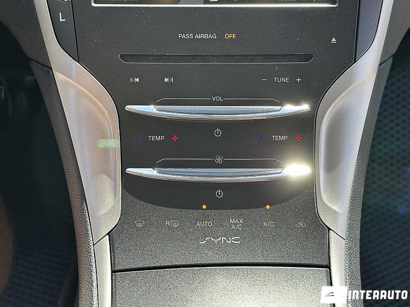 Lincoln MKZ 2015 — Миниатюра 11