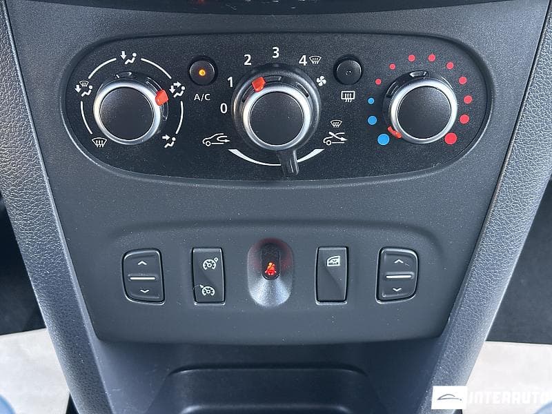 Dacia Sandero Stepway 2017 — Миниатюра 10