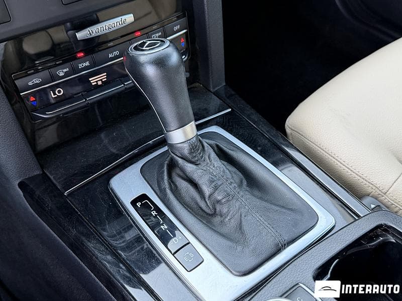 Mercedes E 220 2010 — Миниатюра 14