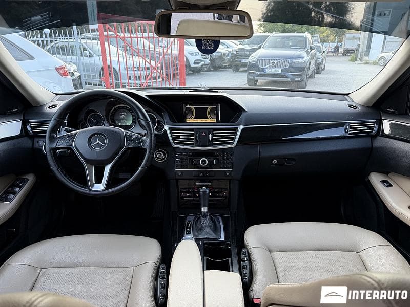 Mercedes E 220 2010 — Миниатюра 9