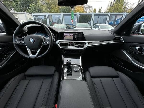 2021 BMW 330E — Miniatură 7