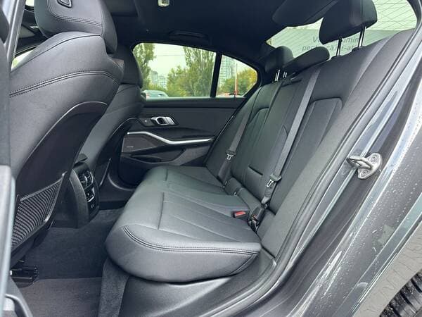 2021 BMW 330E — Miniatură 19