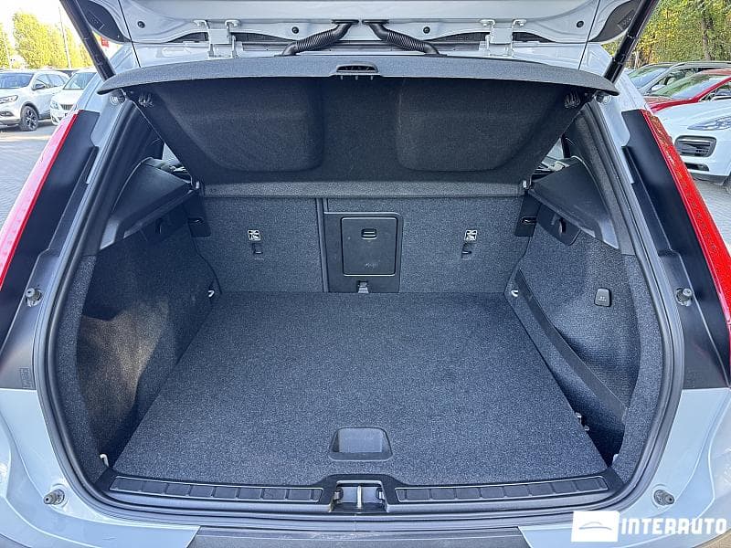 Volvo XC 40 2020 — Миниатюра 18