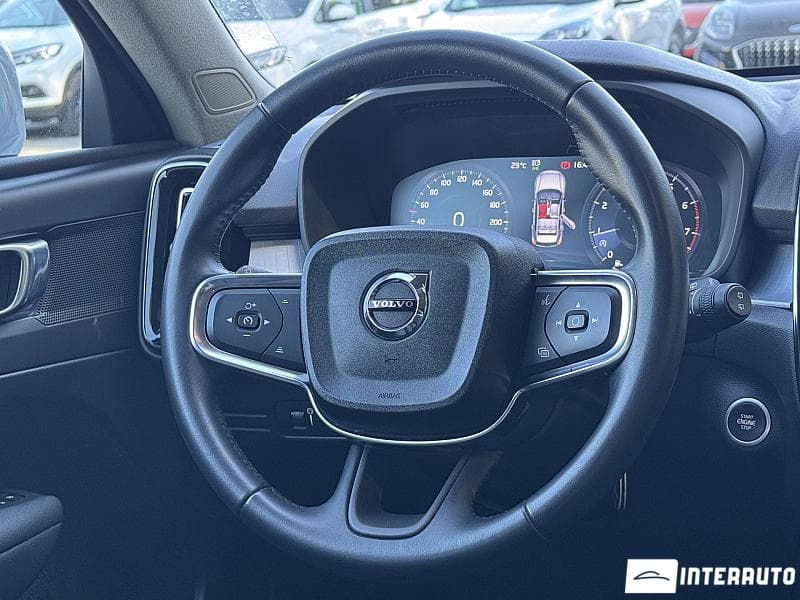 Volvo XC 40 2020 — Миниатюра 8