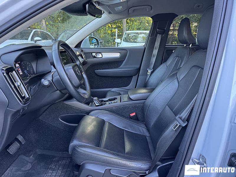 Volvo XC 40 2020 — Миниатюра 7