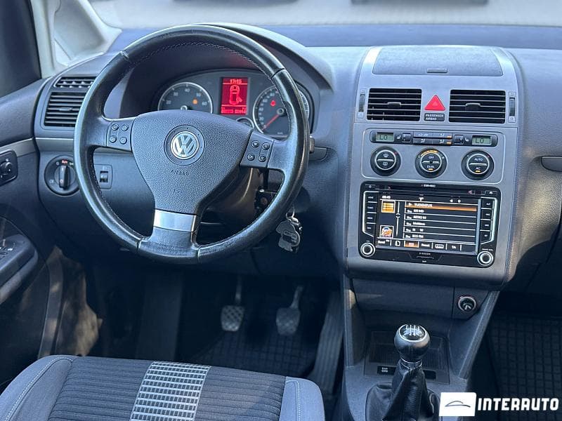 2009 Volkswagen Touran — Miniatură 8