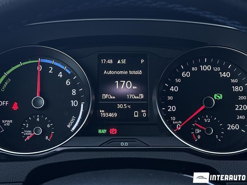 Volkswagen Passat GTE 2018 — Миниатюра 9