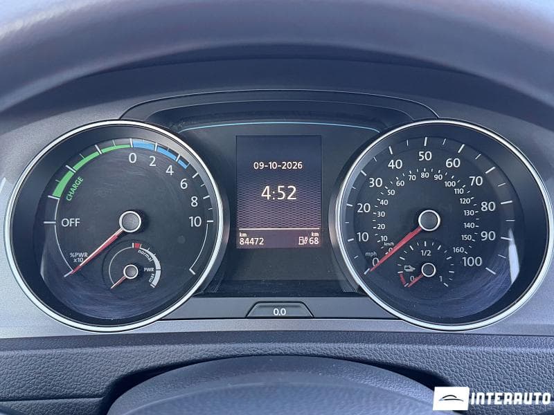 Volkswagen e-Golf 2016 — Миниатюра 11