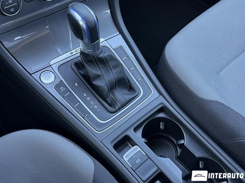 Volkswagen e-Golf 2016 — Миниатюра 15