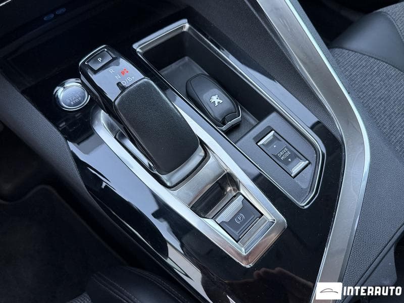 Peugeot 3008 2020 — Миниатюра 17