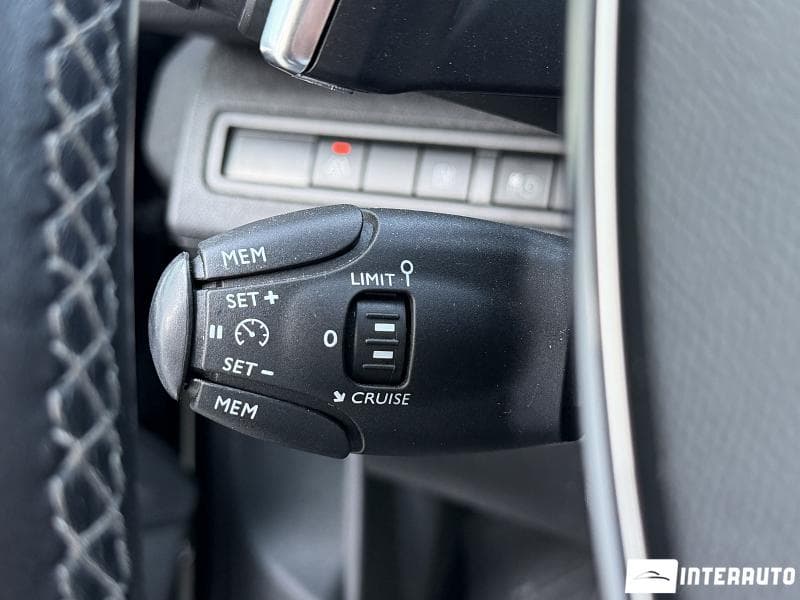 Peugeot 3008 2020 — Миниатюра 13