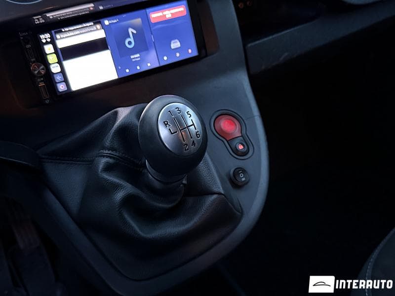 2012 Renault Kangoo — Miniatură 12