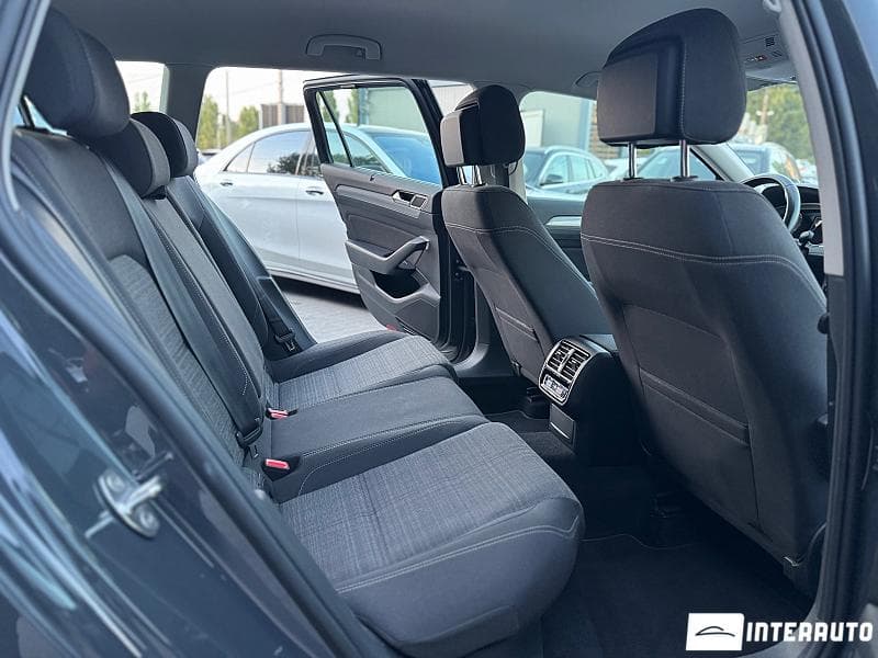 Volkswagen Passat 2021 — Миниатюра 15