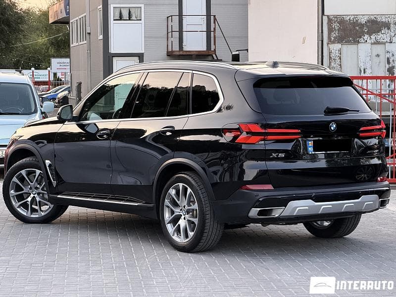 BMW X5 4.0i 2023 — Миниатюра 4