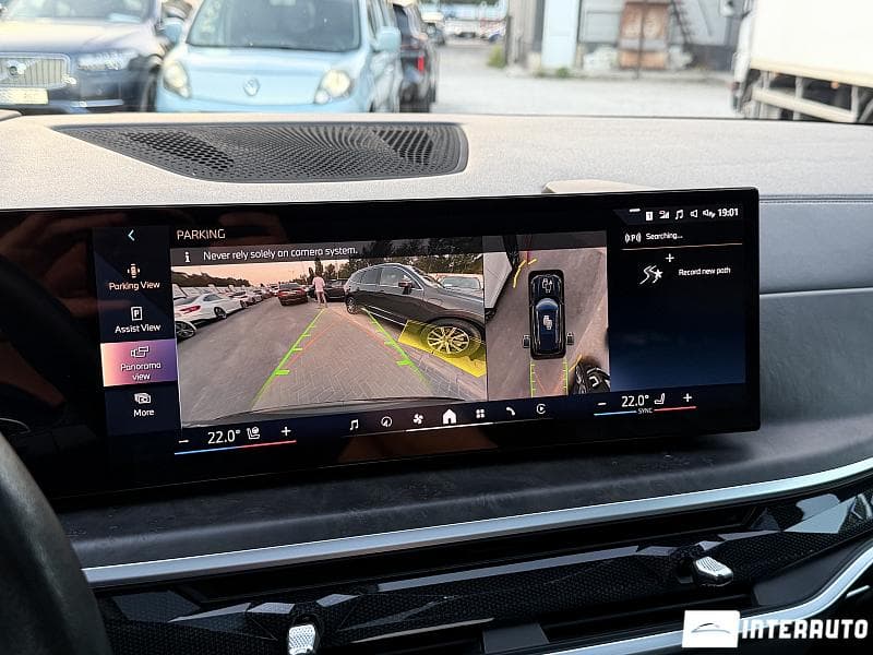 BMW X5 4.0i 2023 — Миниатюра 10