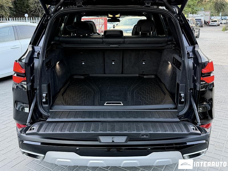BMW X5 4.0i 2023 — Миниатюра 24