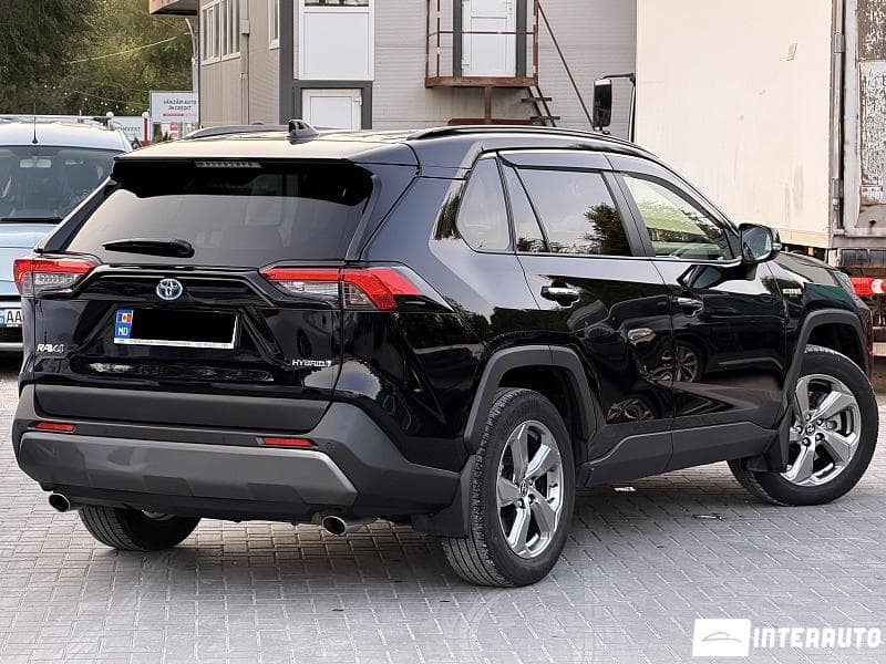 Toyota Rav-4 2021 — Миниатюра 3