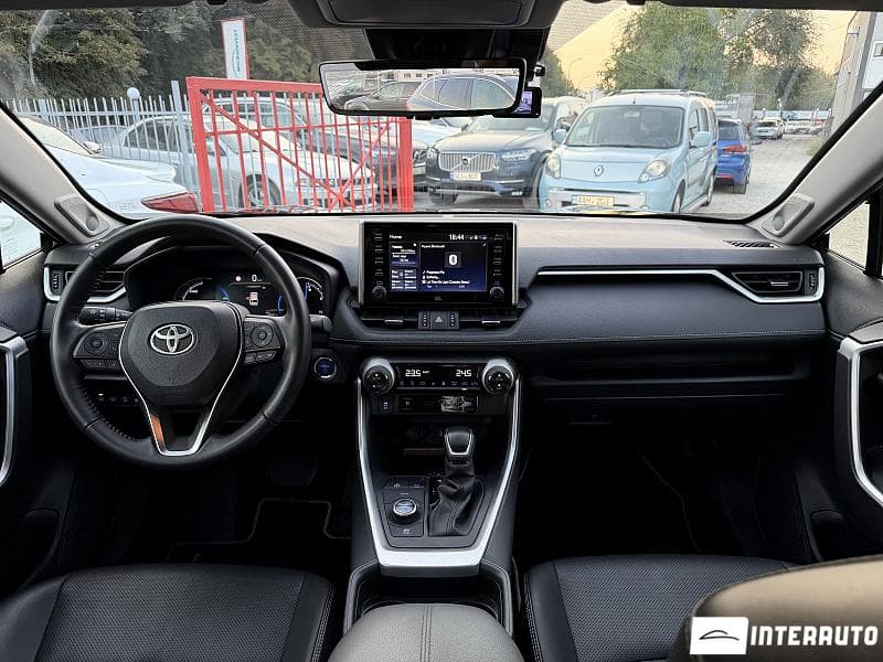 Toyota Rav-4 2021 — Миниатюра 7