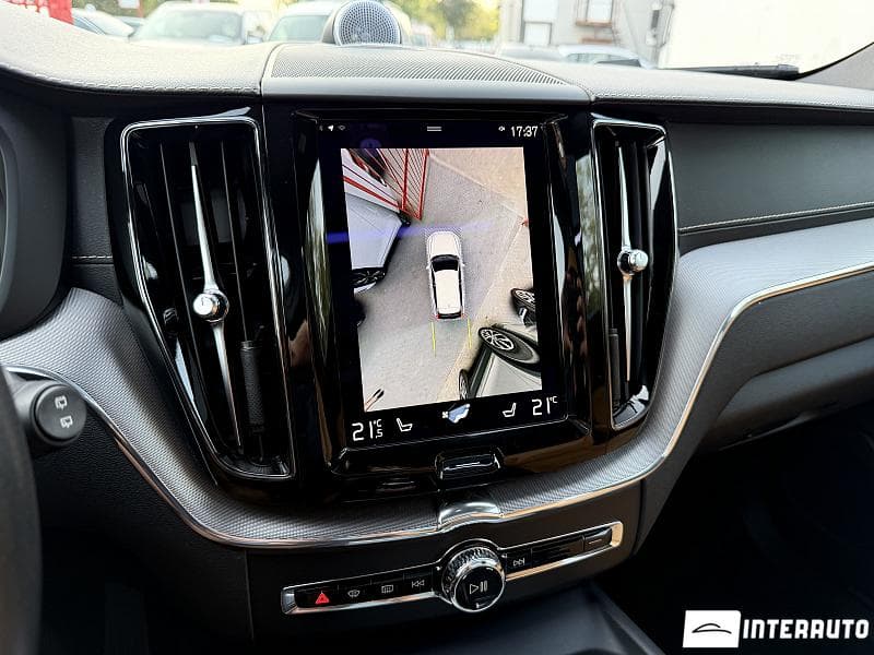 Volvo XC 60 2018 — Миниатюра 11