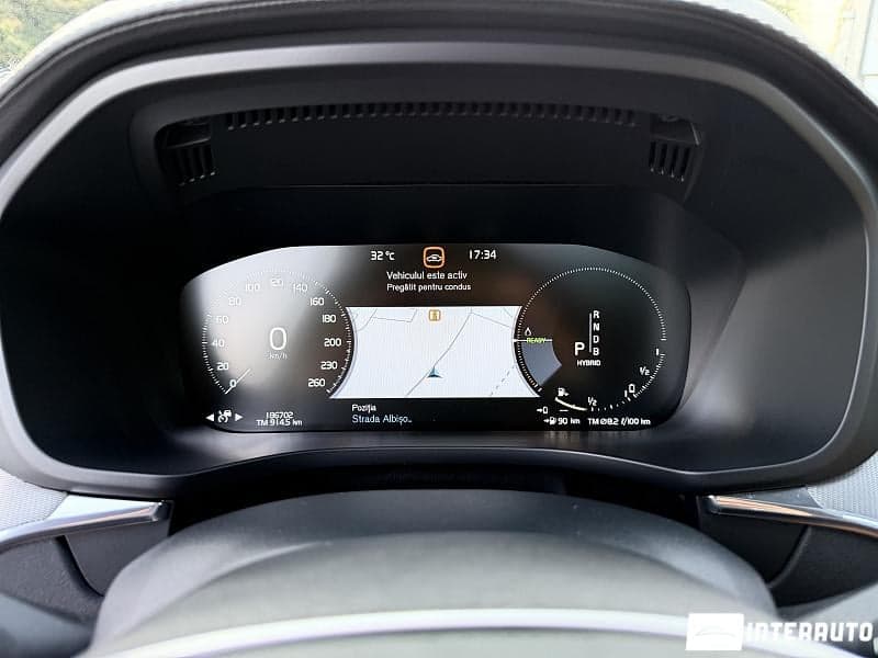 Volvo XC 60 2018 — Миниатюра 9