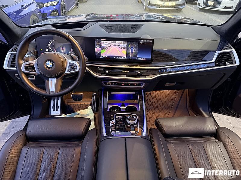 BMW X7 4.0i 2024 — Миниатюра 7