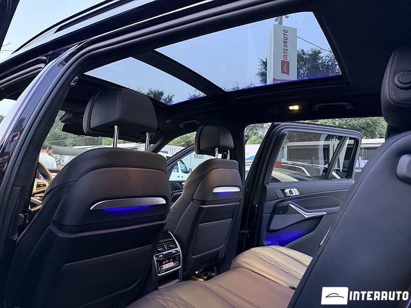 BMW X7 4.0i 2024 — Миниатюра 18