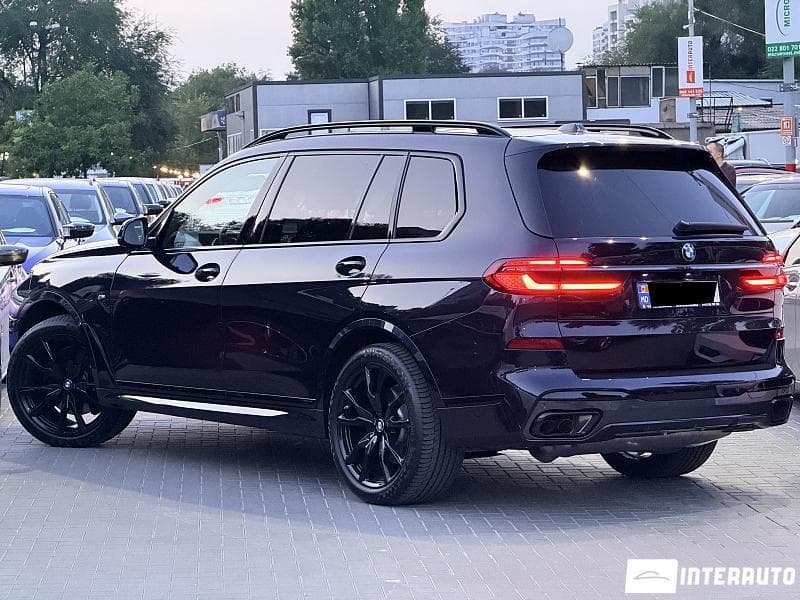 BMW X7 4.0i 2024 — Миниатюра 4
