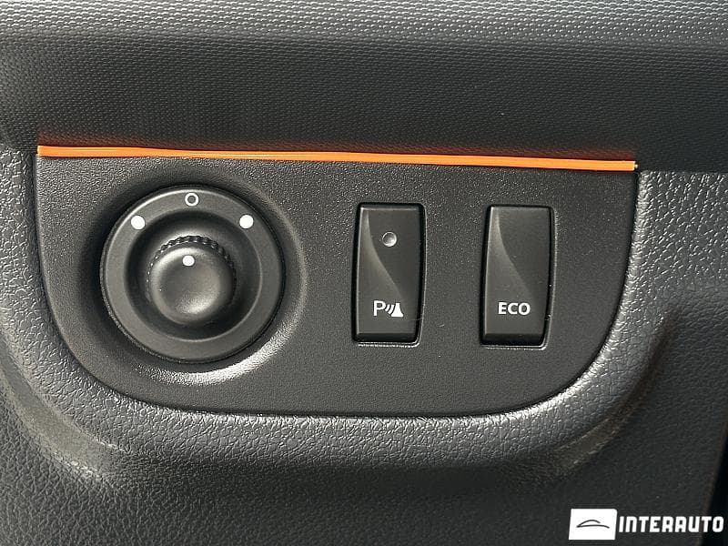 Dacia Sandero Stepway 2017 — Миниатюра 16