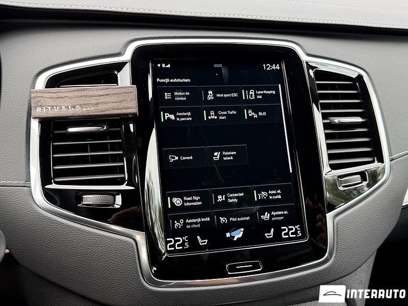 Volvo XC 90 2021 — Миниатюра 12